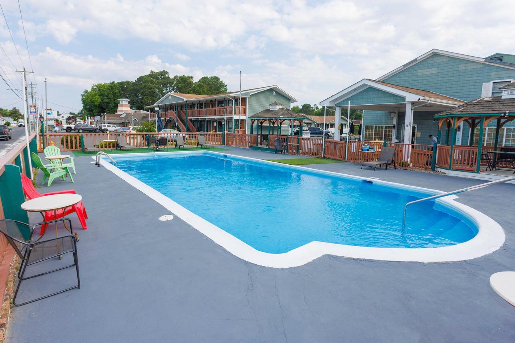 Atlantic Shores Inn And Suites Chincoteague Exterior photo