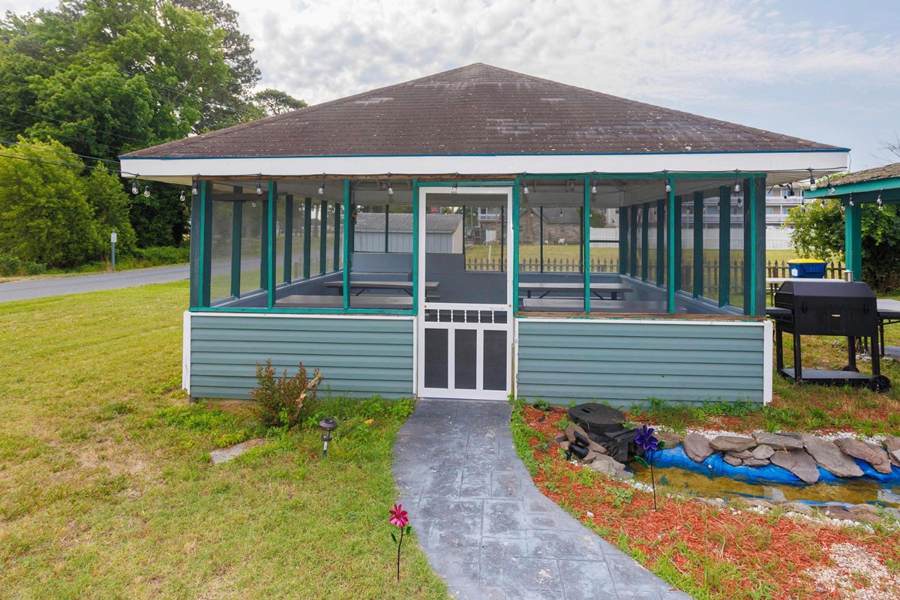 Atlantic Shores Inn And Suites Chincoteague Exterior photo